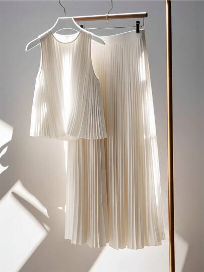 Franclia زي سيدات كبيرات الحجم 2025 أنيق للحياة اليومية، مصمم بطيات في تصميم لوني متناسق وقطعتان، أناقة وتعدد الاستخدامات