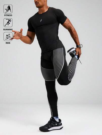 Manfinity Sport Polished قميص رياضي للرجال بطباعة حرفية وياقة مستديرة وأكمام قصيرة، ملابس صيفية للتمرين والركض