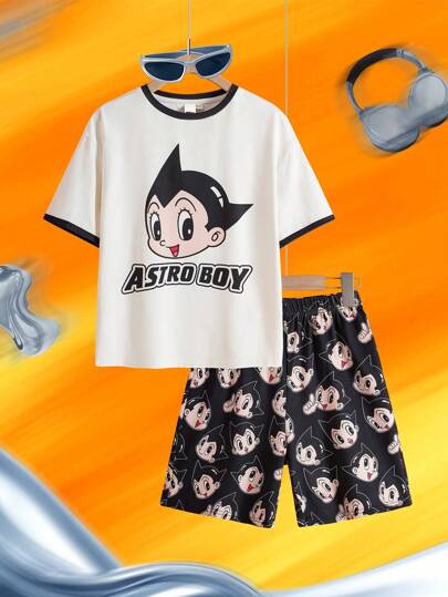 Astro Boy X SHEIN طقم بيجامة صيفي ل- البراعم من الأولاد يتكون من ملابس علوية كاجوال بأكمام قصيرة بيضاء ذات طراز كارتوني أنيق وشورت أسود فضفاض