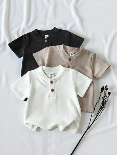 SHEIN Vintaside Kids 3 قطع تي شيرت بأكمام قصيرة بألوان أساسية للأولاد الرضع، الأسود والأبيض والرمادي الداكن، عصري وقابل للتنوع، مناسب للخارج والكاجوال والتمرين وحفلات أخرى
