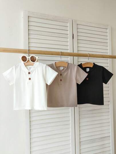 SHEIN Vintaside Kids 3 قطع تي شيرت بأكمام قصيرة بألوان أساسية للأولاد الرضع، الأسود والأبيض والرمادي الداكن، عصري وقابل للتنوع، مناسب للخارج والكاجوال والتمرين وحفلات أخرى