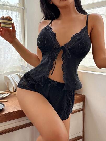 مجموعة ملابس نوم للنساء مثيرة ورومانسية مع تطريز الدانتيل