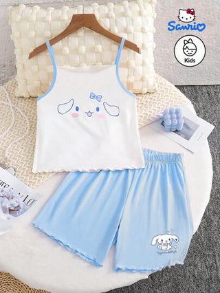 بيجاما Sanrio مجموعة أثاث منزلي لطيف وحلو للأطفال ، بطبعات الكلب الكرتوني ذي الأذنين الكبيرة من ساريو، سترة علوية قصيرة بدون أكمام وشورت أزرق عصري وكاجوال للفتيات