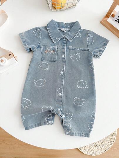 SHEIN Playful Pals رومبير رومبر قصيرة الأكمام مطبوعة برسومات دببة جميلة للأطفال الرضع الذكور، ملابس صيفية للرضع
