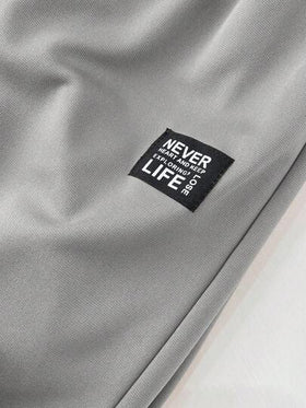 SHEIN مجموعة من 4 قطع لصبي بتصميم خطوط مصمم رياضي بفتحة رقبة وأكمام قصيرة مع بنطال، مناسب لارتداء في الخروجات والمدرسة واليومي والرياضة، للربيع والصيف