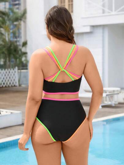 Swim SPRTY بدلة السباحة الحجم الكبير للنساء ذات قطعتين ، البلوزة حرف V ، خطوط وألوان متباينة باللونين الأسود والرمادي، ملابس شاطئ كاجوال
