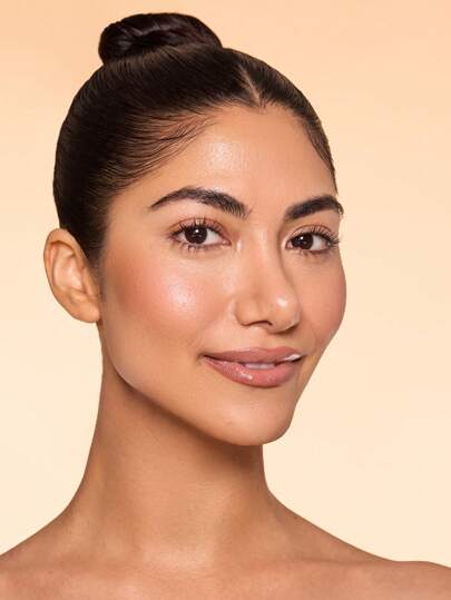SHEGLAM Dew & Done ملون خفيف للبشرة مع Spf20-Acorn علامة تجارية جمال مكياج ميكب مستحضرات تجميل للنساء الفتيات مثالي لفصل الشتاء الربيع مثالي ل- Y2K أزياء أنيقة رمضان هدية حفلة جاهز أفضل لون