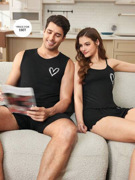 SHEIN طقم سترة بلا أكمام ذات طباعة قلب وبيجامة للاستخدام المنزلي للرجال