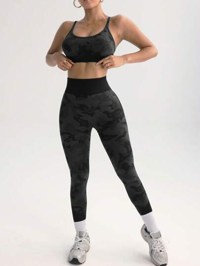 POWERISTA Powerista طقم رياضي للنساء يتكون من ملابس علوية قصيرة وسروال ضيق مرتفع الخصر مطبوع بتصميمات أزياء