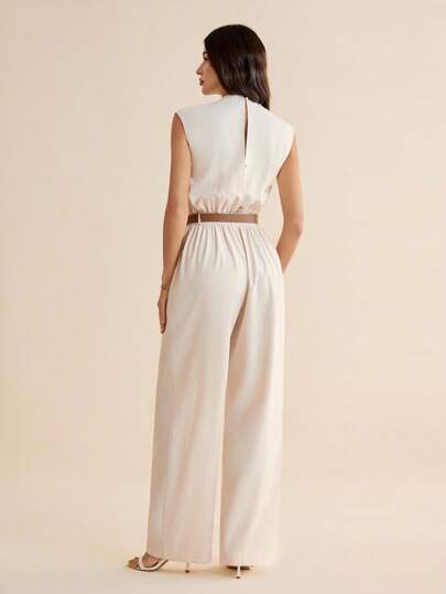 SHEIN Tall رومبير نسائية بقصّة ذات أكمام غير ممدودة وبحزام، مصنوعة من قماش منسوج بلون أحادي والذي يتميز بطيّات