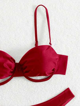 Swim SXY مجموعة ملابس سباحة للسيدات لامعة باللون الأحمر ذات حمالات رفيعة و تصميم شفاف من الخلف معزز بالأسلاك مثير وعصري
