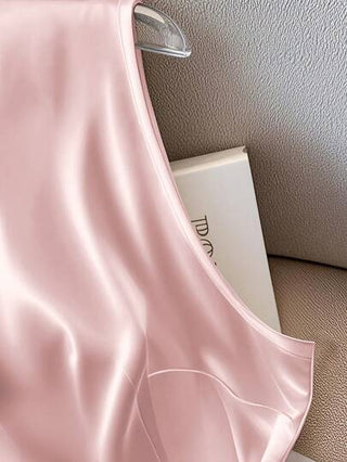 Clasi المرأة الأنيقة ذات الرقبة على شكل V بدون أكمام، مزينة بربطة الخصر وفيونكة، تصميم أنيق بلون واحد، توب أنيق للربيع والصيف