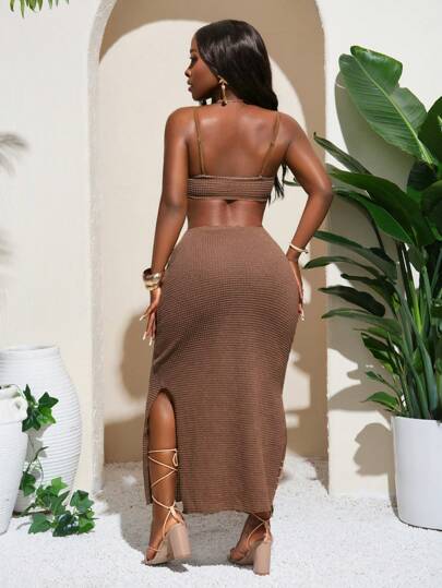 Slaydiva مجموعة قطعتين للنساء موضة ربيع وصيف 2025 ، بوهيمي لمهرجان الموسيقى والريف وعيد الفصح والتخرج والعطلة الشاطئية وحزب الأخوات، تشمل ملابس علوية كشكشة نسيج شبكي وتنورة ضيقة منخفضة الخصر مناسبة للمنتجعات الشاطئية