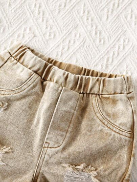 SHEIN مجموعة مكونة من 2 قطعة للأطفال الرضع البنات/البنين: قميص بولو مخطط ذو ملمس مثير للاهتمام وشورت جينز ذو خصر مرن لملابس الصيف المنزلية والخارجية والسفر