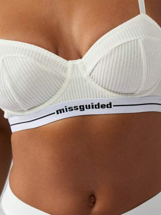 MISSGUIDED حمالة صدر رياضية لاسلكية ذات وسادة مموجة للجمنازيوم ولياقة البدنية والتمارين اليوجا، ماركة مع حزام مطاطي