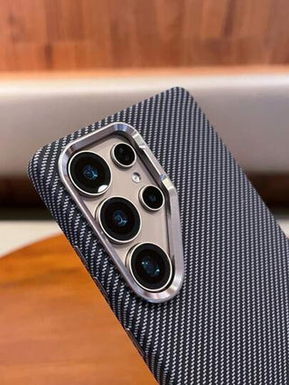 1 قطعة غلاف هاتف محمي شحن لاسلكي بتصميم معدني من الكربون المغناطيسي متوافق مع Galaxy S25 Ultra/S24 Ultra/S23 Ultra من سامسونج، مقاوم للصدمات، تصميم بسيط وأنيق للبنات والأطفال والمراهقين والأولاد