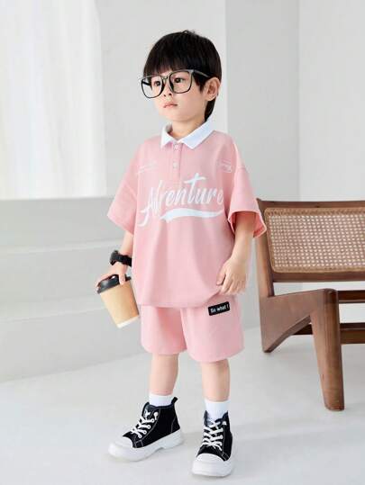 SHEIN Little Byeori مجموعتان من البنطلون والقميص القصير بطبعات حرفية كورية أنيقة للأطفال الصغار الأولاد والبنات لفصلي الربيع والصيف، قصة تناسب المناسبات اليومية