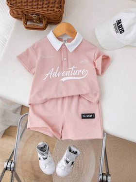 SHEIN Little Byeori مجموعتان من البنطلون والقميص القصير بطبعات حرفية كورية أنيقة للأطفال الصغار الأولاد والبنات لفصلي الربيع والصيف، قصة تناسب المناسبات اليومية