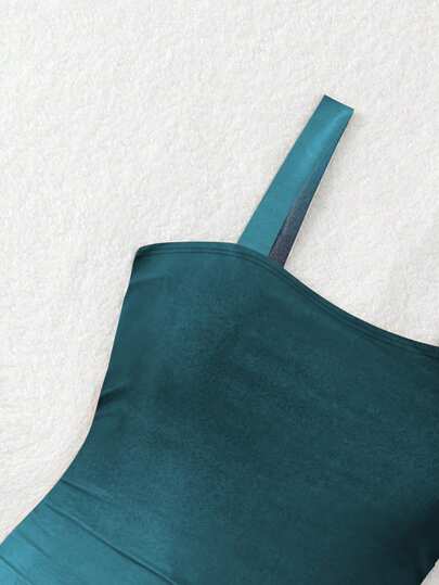 Swim Vcay بدلة سباحة أنيقة للنساء من قطعة واحدة مع تصميم مجعد أومبري وأشرطة عريضة، بتصميم مخفف للحجم