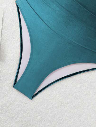 Swim Vcay بدلة سباحة أنيقة للنساء من قطعة واحدة مع تصميم مجعد أومبري وأشرطة عريضة، بتصميم مخفف للحجم