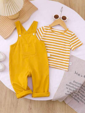 SHEIN Playful Pals مجموعة قميص كم قصير مخطط وبنطال بيبي ولد، مناسبة للارتداء الصيفي، كاجوال وشتوي متعدد الاستخدامات