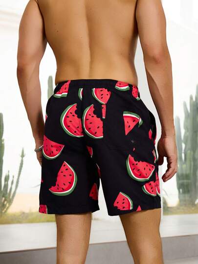 Manfinity Swimmode شورت الشاطئ للرجال ذو خصر بسحاب وطباعة ثمار (قطع غير منتظم) ، هاواي