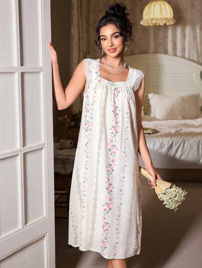 FloralLove فستان نوم مربع الرقبة مزخرف بالدانتيل والطباعة الزهرية الرومانسية، فستان نوم زهري مزين بالدانتيل، فستان نوم صيفي للنساء، فستان نوم بتصميم زهري فاخر