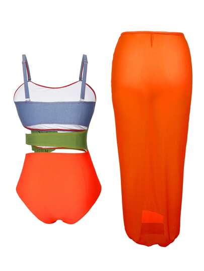 Swim Oasis بدلة سباحة حجم كبير للنساء قطعة واحدة بأشرطة رفيعة مطبوعة بزهور الورد والرقعات مع تنورة كاجوال ، بدلة سباحة قطعتين