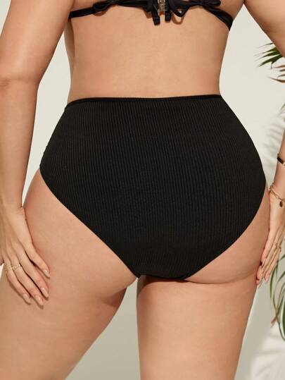 Swim Basics قطعة سفلية من ملابس السباحة بخصر مرتفع ومكشكش ذات لون أحادي للمقاسات الكبيرة