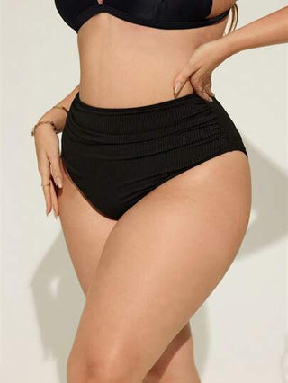 Swim Basics قطعة سفلية من ملابس السباحة بخصر مرتفع ومكشكش ذات لون أحادي للمقاسات الكبيرة