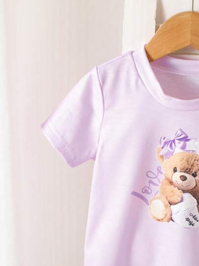 SHEIN مجموعة 2 قطعة من تيشيرت كاجوال بأكمام قصيرة ذو طبعة دب وبنطال طويل لبنات الأطفال الرضع من 0-3 سنوات ، للربيع والصيف