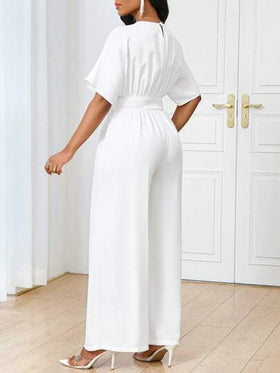 SHEIN Lady بدلة أنيقة للسيدات للارتداء في الصيف باللون الأبيض، بدلة لباس صيفي للنساء لارتدائها في العطلات