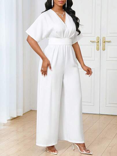 SHEIN Lady بدلة أنيقة للسيدات للارتداء في الصيف باللون الأبيض، بدلة لباس صيفي للنساء لارتدائها في العطلات