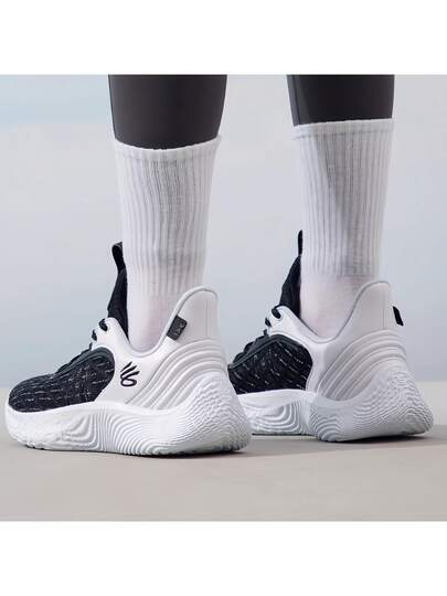 Under Armour حذاء كرة السلة CURRY10 Star Curry للرجال ذو الرقبة المنخفضة والمبطن