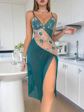 SHEIN فستان نوم شبك مطرز بأزهار بشكل غير متماثل