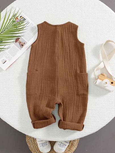 SHEIN جمبسوت رضيع ذكر بنية لطيفة متعددة الاستخدامات مناسبة للشاطئ والخروجات، ملابس أطفال بنية، جمبسوت أطفال ذكور بنية