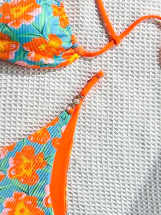 طقم تانكيني حريمي Swim Mod مجموعة سباحة نسائية (2 قطعة) توب وشورت برباط قابل للتعديل، بطبعات عشوائية، للاستخدام في الشاطئ والعطلات الصيفية