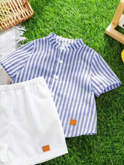 SHEIN مجموعة قميص بولو ذو ياقة مخطط والشورت الأبيض، مريح للأطفال الصبيان، مناسب للداخل والخارج واليومي والرياضة واللعب والحفلات والتصوير والعطلات والربيع/الصيف،قطعتين/مجموعة