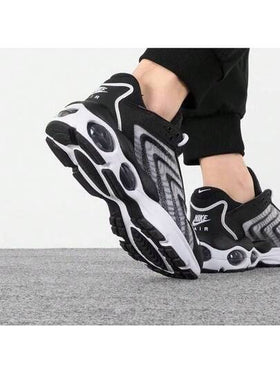 Nike أحذية رياضية كاجوال للرجال مع وسادة هوائية ماكس تي دبليو لامتصاص الصدمات