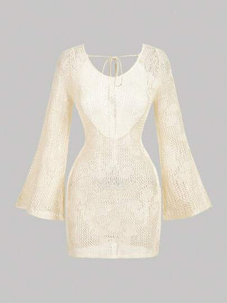 SHEIN MOD غطاء البحر بلبسة مفتوحة الظهر بشكل زهري مرقط ذو أكمام جرس وياقة مستديرة