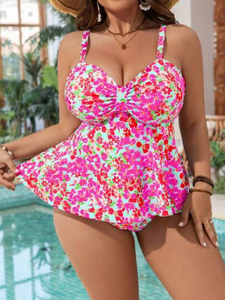 Swim Mod بدلة سباحة قطعتين حجم كبير للنساء، قميص خزان ذو شراشيب بياقة مستديرة منخفضة وسيطرة على البطن، بنقشة أزهار متناثرة، مناسبة لارتدائها على الشاطئ أو في المسبح