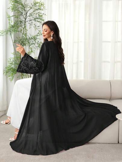 SHEIN Najma عباءة فضفاضة طويلة من الفسكوز للربيع/الصيف مزينة بتطريز الخرز والزهور على الحافة، كشكشة أمامية وأساور