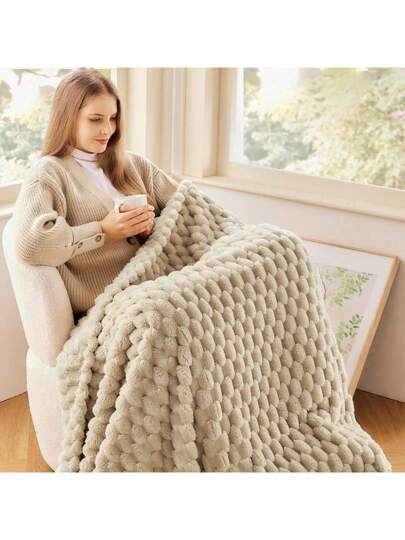 بطانية صوفية فائقة الليونة، مناسبة للأريكة والسرير - بطانية خفيفة الوزن بتصميم شرائط ثلاثية الأبعاد، بطانية فلانيل مريحة لجميع المواسم، مناسبة للنساء والفتيات وديكور المنزل، قابلة للغسل في الغسالة، 100٪ بوليستر، بطراز فرنسي