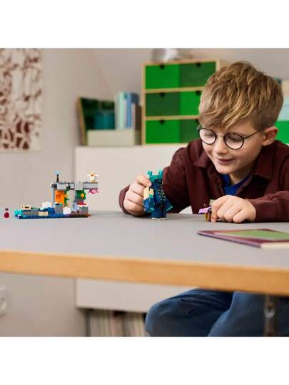 LEGO ليغو 21274 ماينكرافت مواجهة الحارس