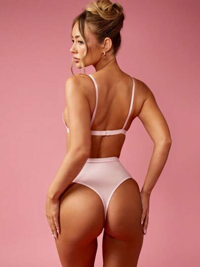 MISSGUIDED طقم حمالة صدر ولباس داخلي للنساء