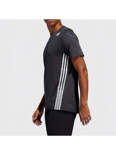 Adidas قميص تدريب رياضي خفيف الوزن منفذ للهواء للرجال مناسب للصيف، للركض، التدريب، صالة الألعاب الرياضية والياقة البدنية