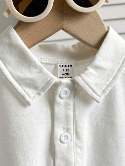 SHEIN Playful Pals مجموعة2 قطعة سترة أكمام بدون أكمام بياقة بولو وشورت للأطفال /الصبي، إطلالة أنيقة وجميلة للعب الصيف، للاستخدام اليومي والتنزه في المدينة