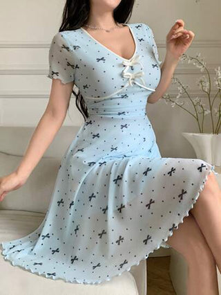 Modelyn فستان صيفي قصير للنساء بياقة على شكل V وأكمام قصيرة، بطبعات نقاط وفيل