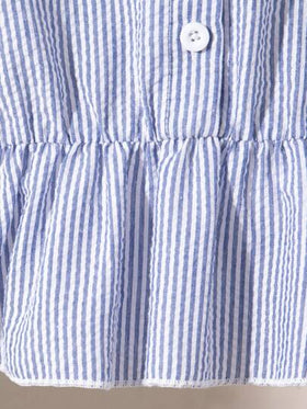 Elladie kids طقم بلوزة وشورت صيفية للبنات الصغار، بلوزة ذات أكمام متدلية بفراشات رقبة مفتوحة مخطط باللون ازرق - إبيض، وشورت قصير أبيض بسيط ، مريح وعملي للارتداء اليومي