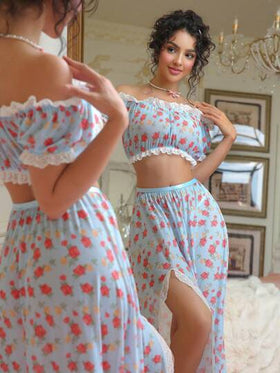 PetitDoll مجموعة ملابس داخلية نسائية صيفية من الشبك شبه الشفاف بطبعات زهرية، توب قصير منخفض الكتفين وتنورة مكشكشة وسروال داخلي لخروجات المناسبات